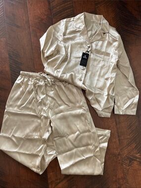 SilkSilky Champagne Pajama Set